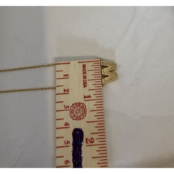 Gold Tone Avon Letter " W " Chain Fashion Necklace 9 Inches - Picture 6 of 6